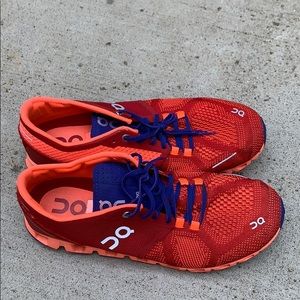 Women’s On Cloud X Size 9.5